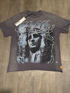 First Row Men’s Short-Sleeve Graphic Tee in Dark Gray with Statue Print